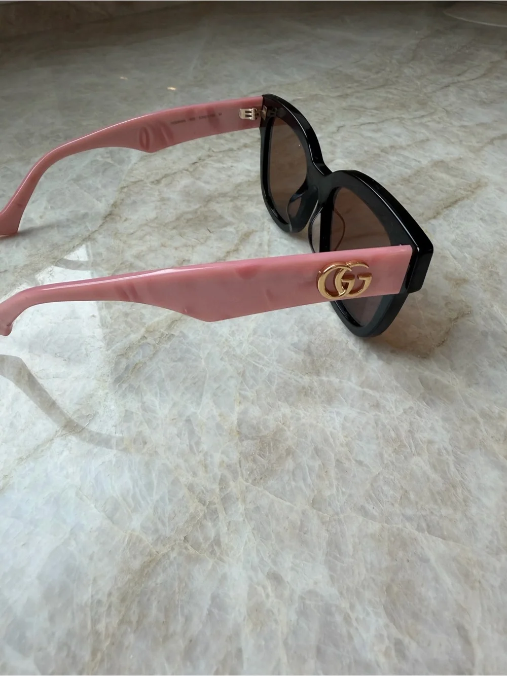 Gucci Women Black & Pink Sunglasses
